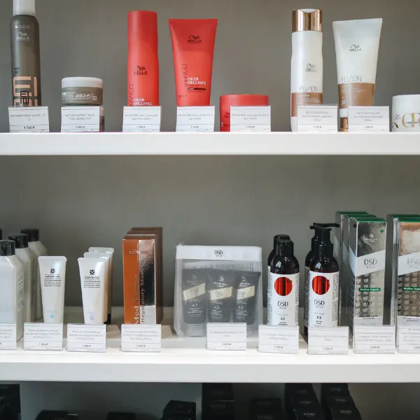 imagen Realza tu Belleza Natural con los Mejores Productos de Cuidado Personal y Maquillaje